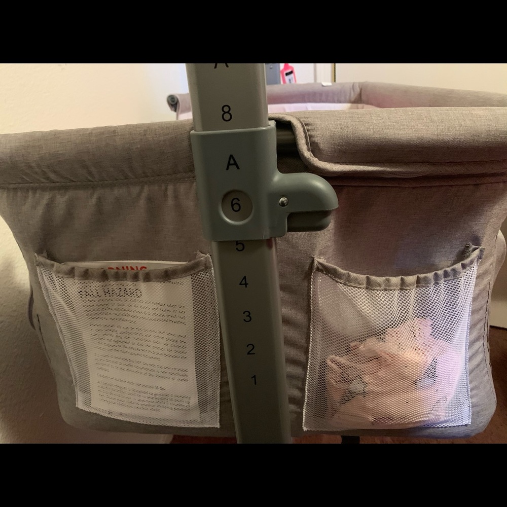 Bassinet - Picture 5 of 8